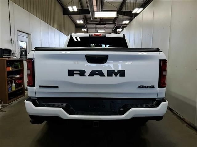 Used 2025 White Ram Big Horn/Lone Star image 15