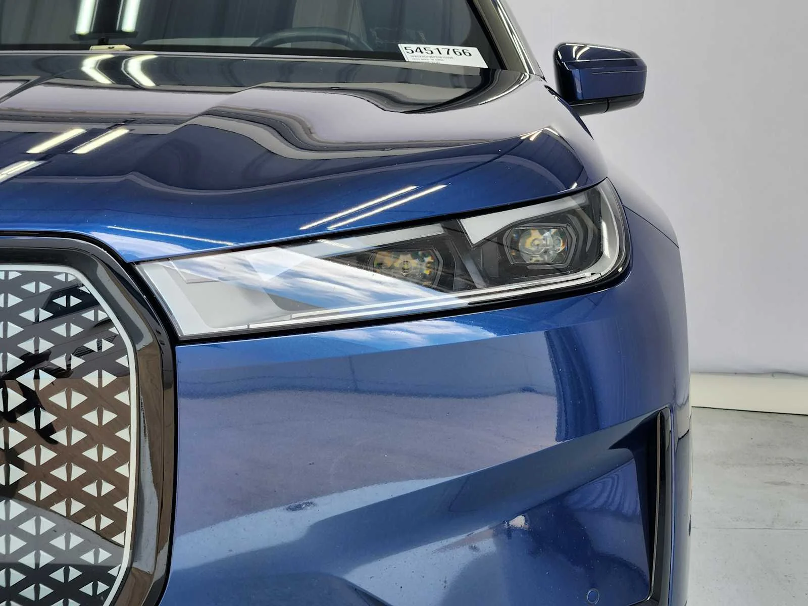 Certified Used 2023 Phytonic Blue Metallic BMW xDrive50 image 5