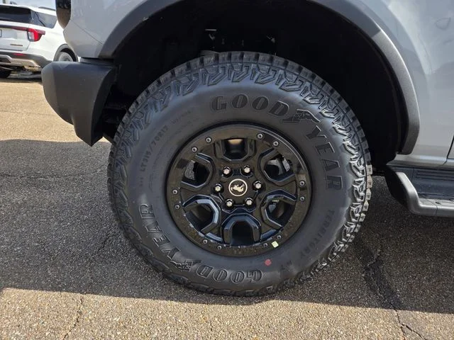 New 2026 Avalanche Gray Ford Outer Banks® image 42
