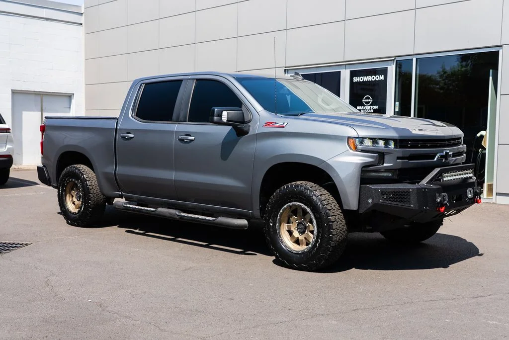 Used 2020 Gray Chevrolet RST image 1