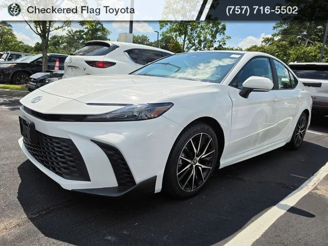 Used 2026 Ice Cap Toyota SE image 1