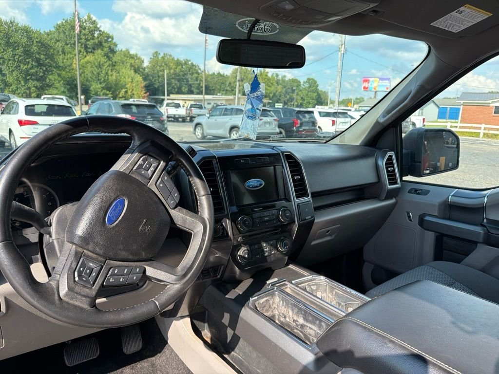 Used 2017 Red Ford XLT image 17
