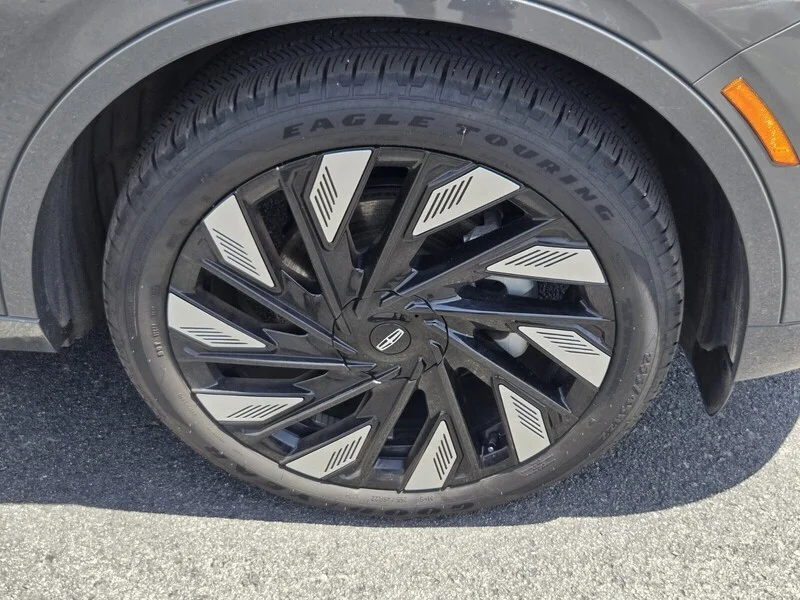 Used 2025 Dark Gray Metallic LINCOLN BLACK LABEL AWD image 19