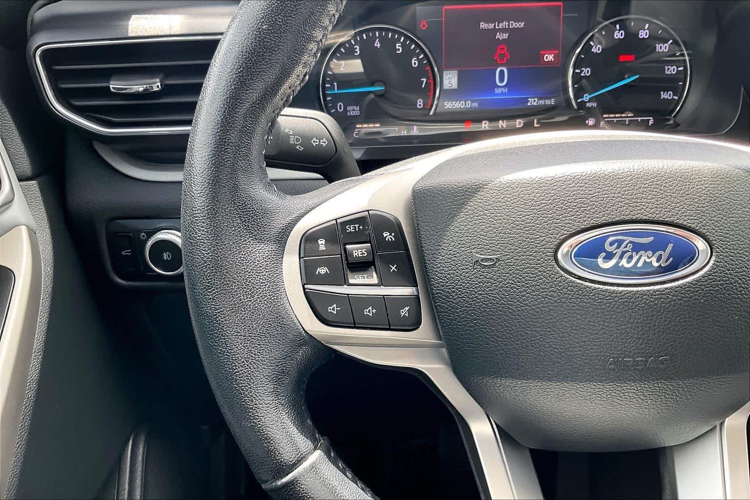 Used 2023 Agate Black Metallic Ford XLT image 22