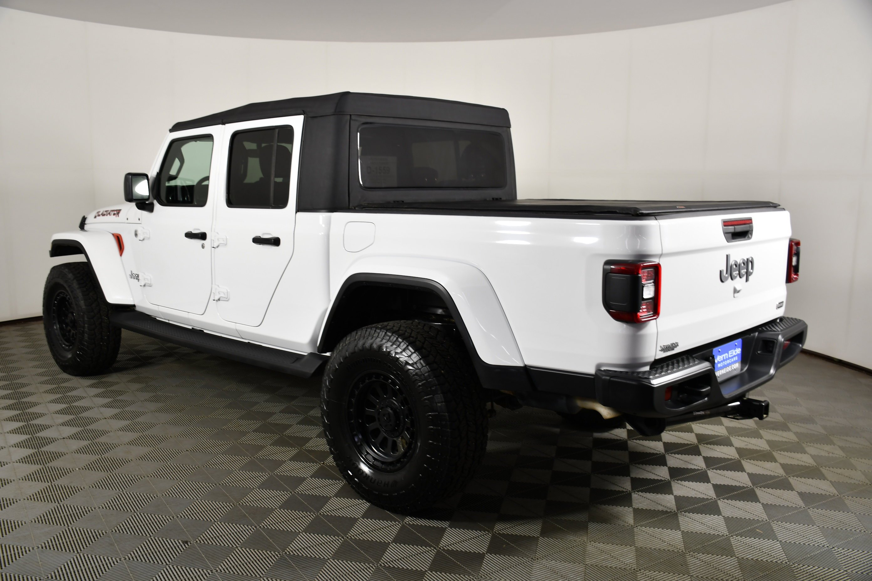 Used 2021 Bright White Clearcoat Jeep Overland image 8