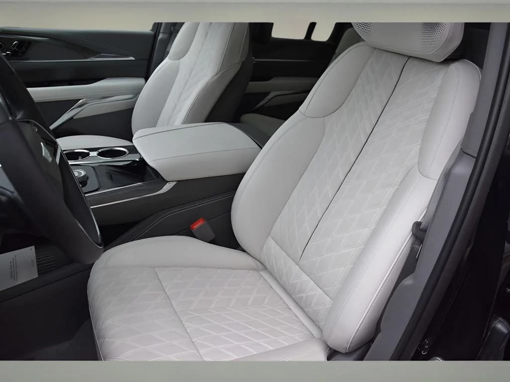 2025 Cadillac Escalade IQ Luxury 1 - Photo 13