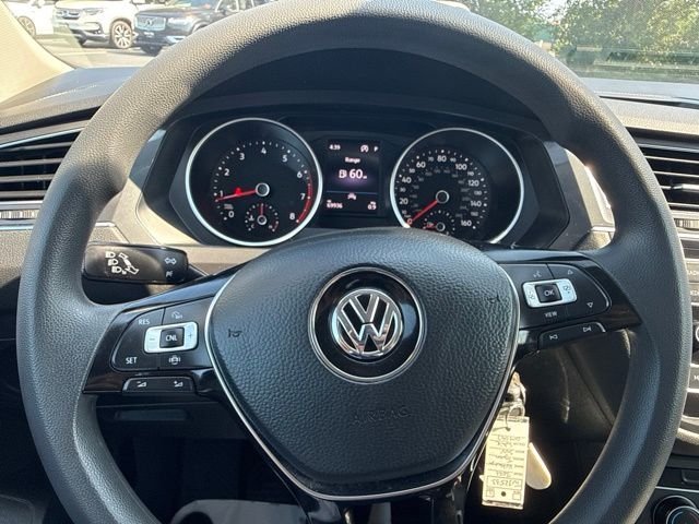 Used 2021 Pure White Volkswagen 2.0T S image 18