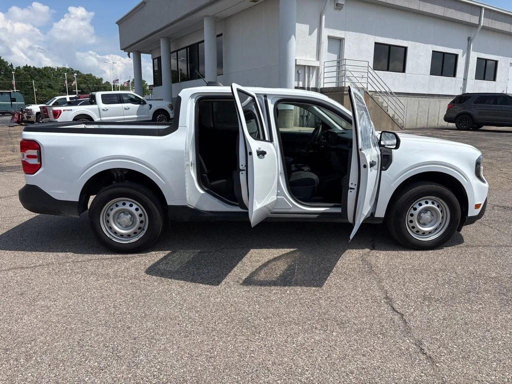 Used 2025 Oxford White Ford XL image 8
