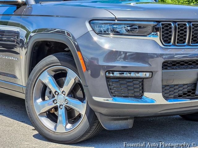 Used 2021 Gray Jeep Limited image 3