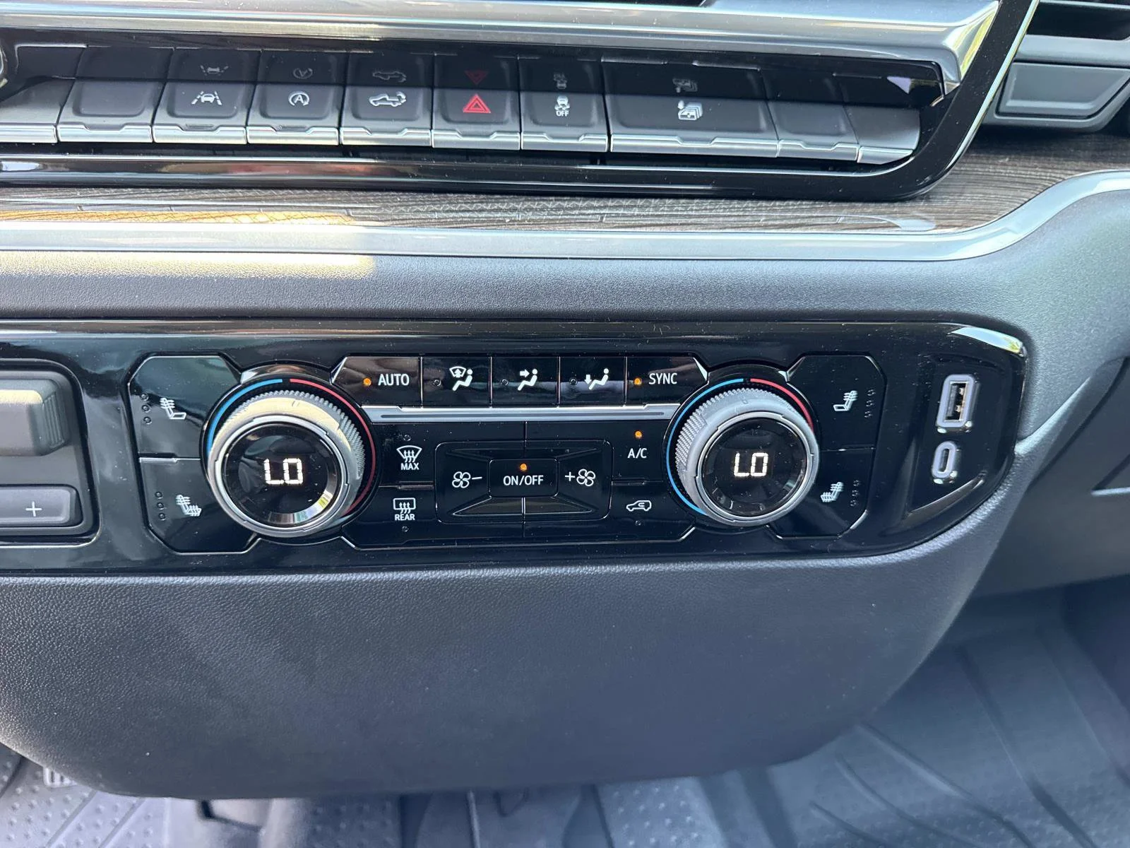 2026 Chevrolet Silverado 1500 RST - Photo 28