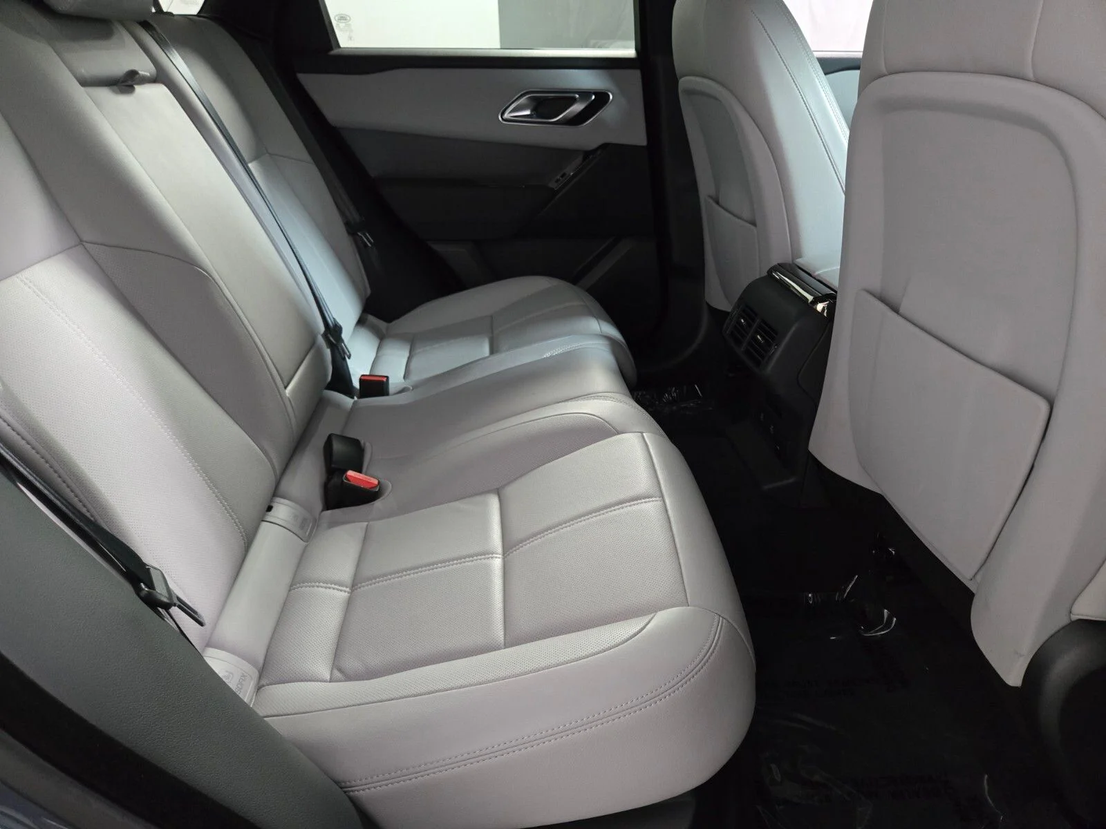 2024 Land Rover Range Rover Velar Dynamic SE - Photo 18