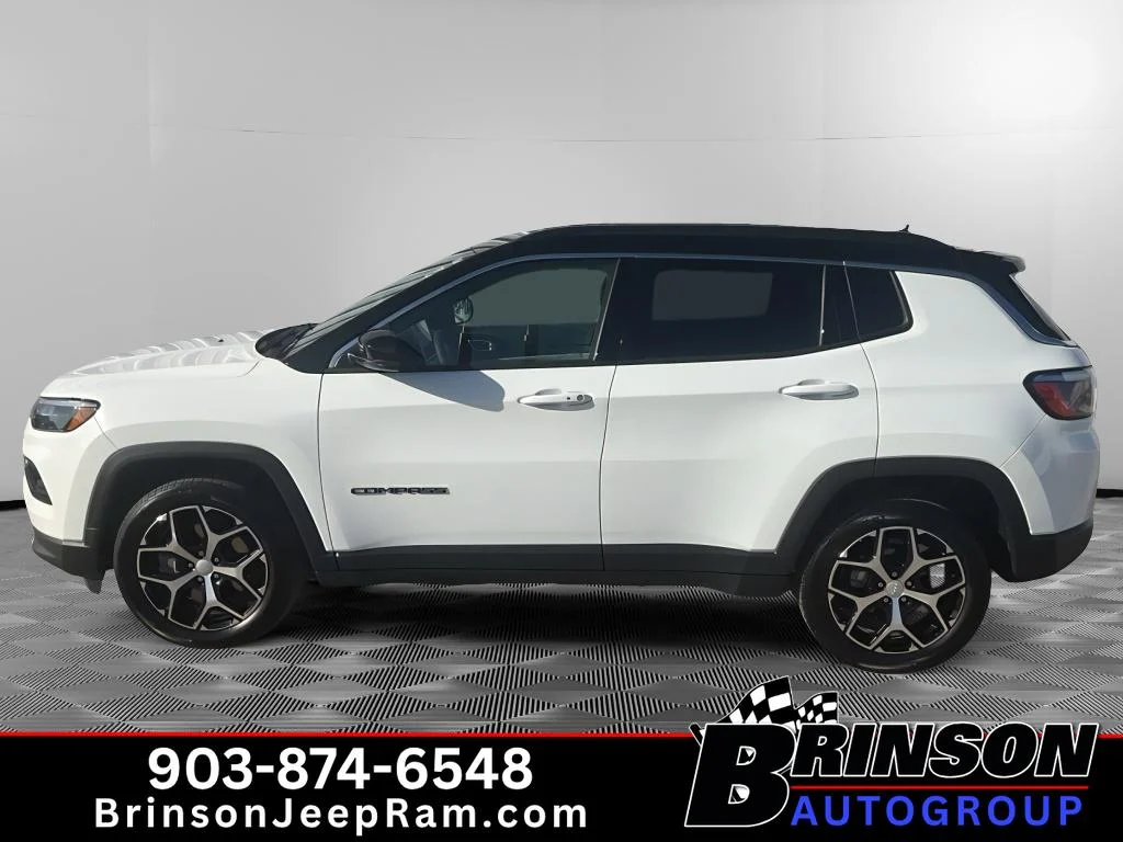 Used 2024 White Jeep Limited image 4