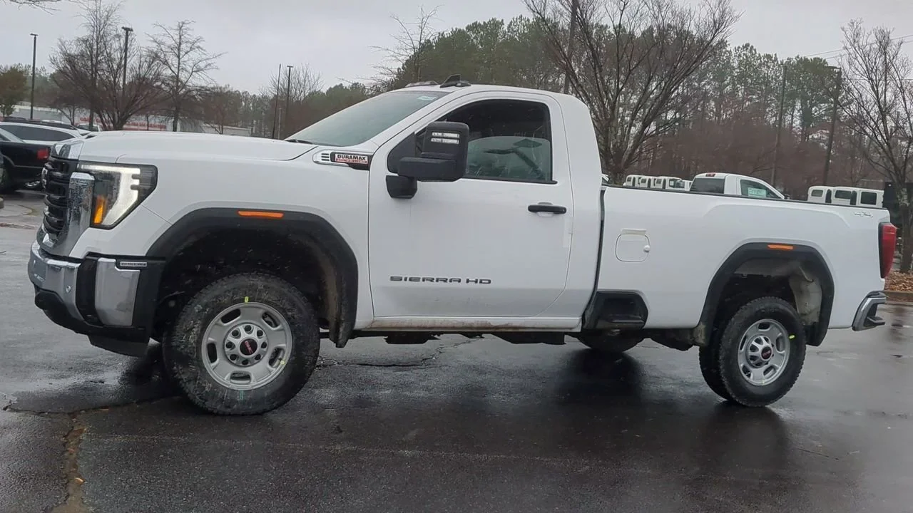 New 2025 Summit White GMC Pro image 4
