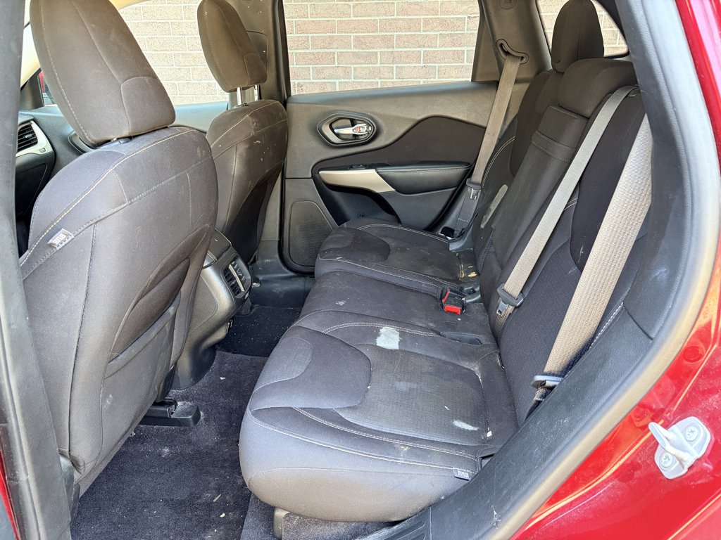 Used 2017 Deep Cherry Red Crystal Pearlcoat Jeep Latitude image 20