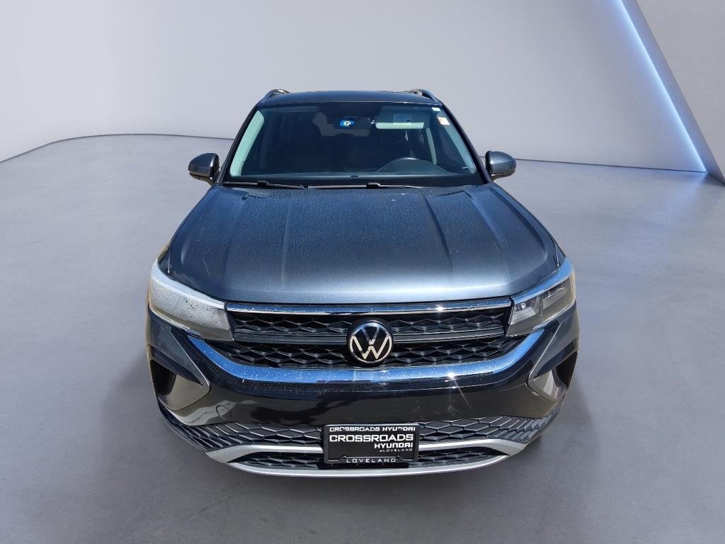 Used 2022 Platinum Gray Metallic Volkswagen SE image 8