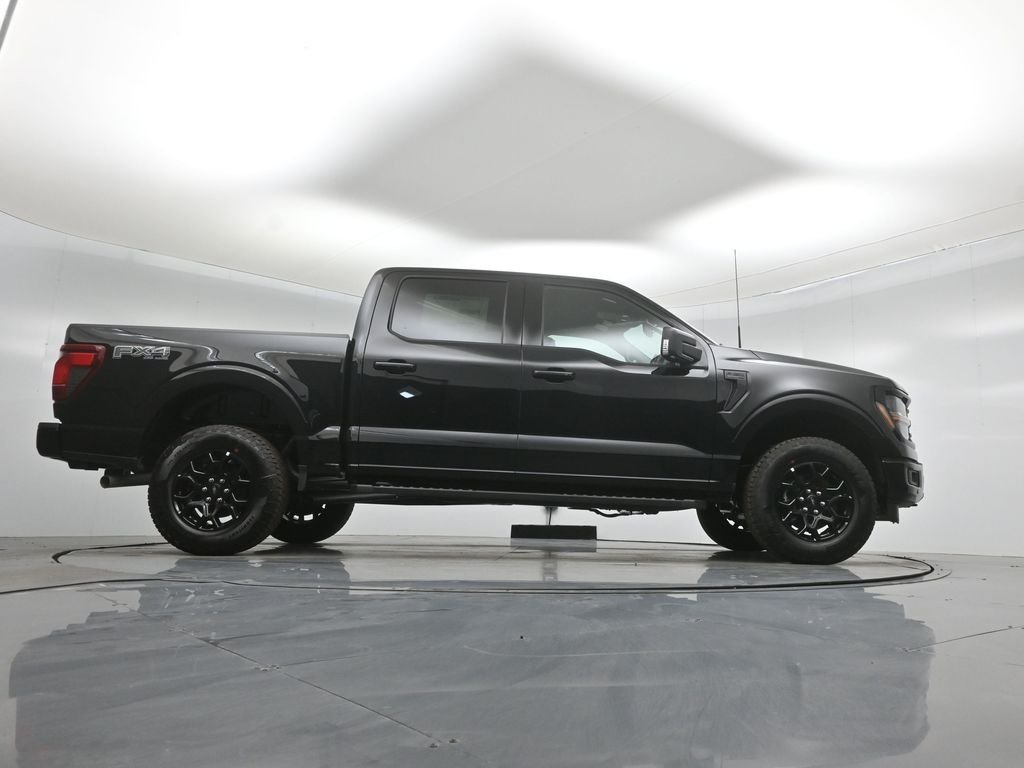 New 2026 Agate Black Metallic Ford XLT image 45