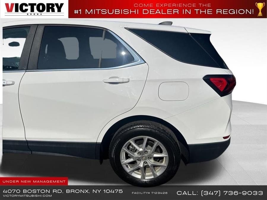 Used 2023 White Chevrolet LT image 22
