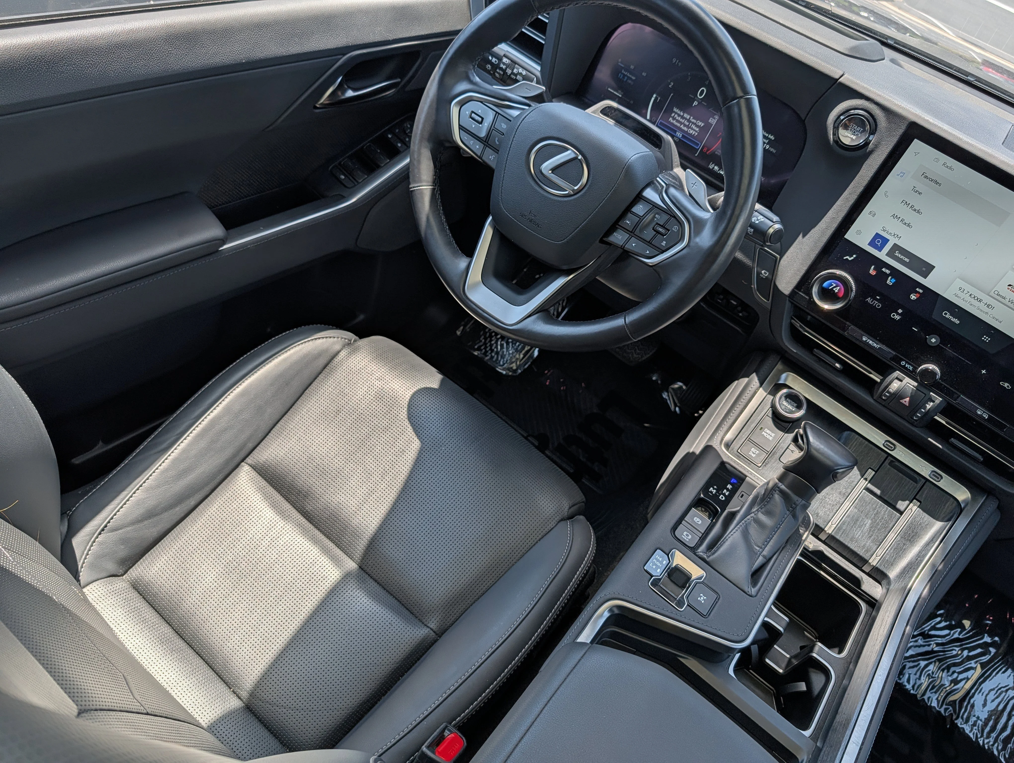 Used 2024 Nebula Gray Pearl Lexus GX 550 Luxury+ image 9