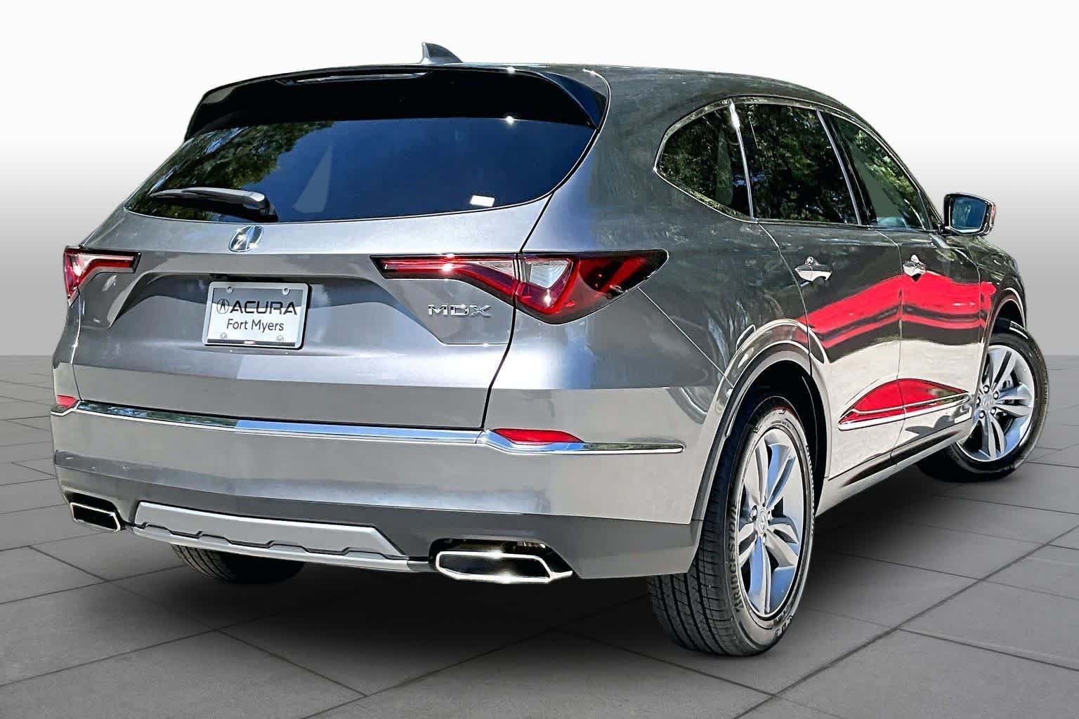 Used 2026 Liquid Carbon Metallic Acura  image 13