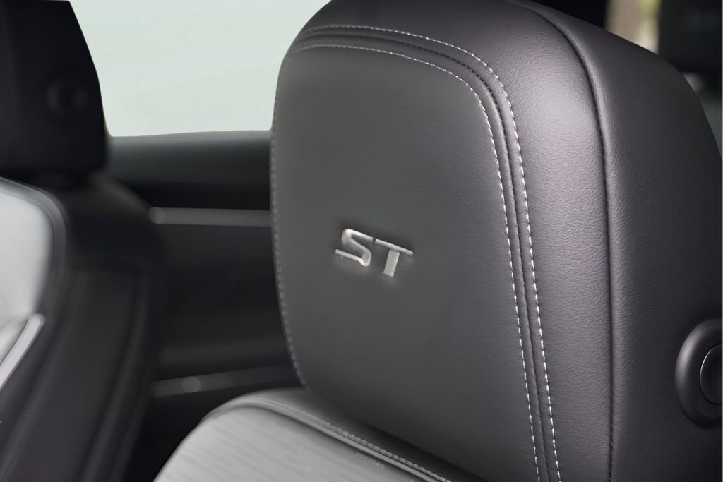 2026 Buick Enclave Sport Touring - Photo 11
