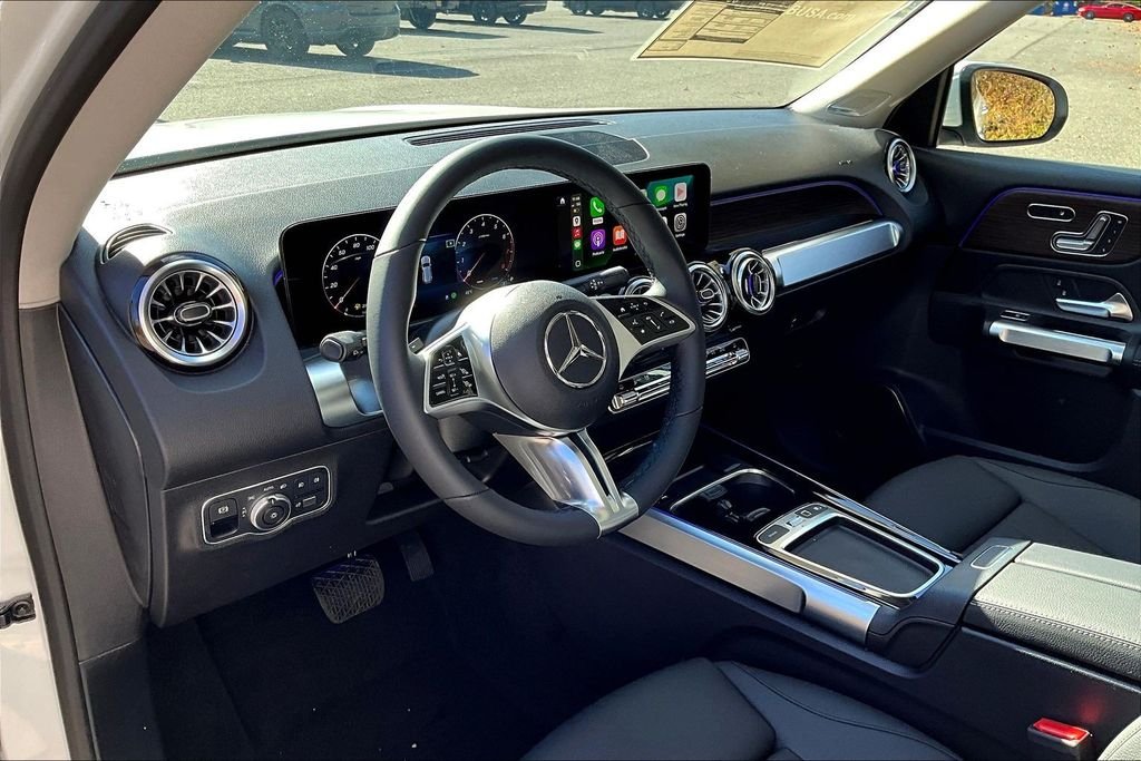 New 2026 Polar White Mercedes-Benz GLB 250 image 6