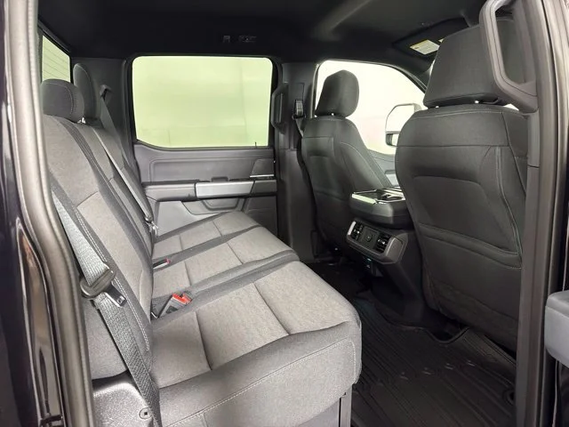 New 2026 Agate Black Metallic Ford XLT image 5