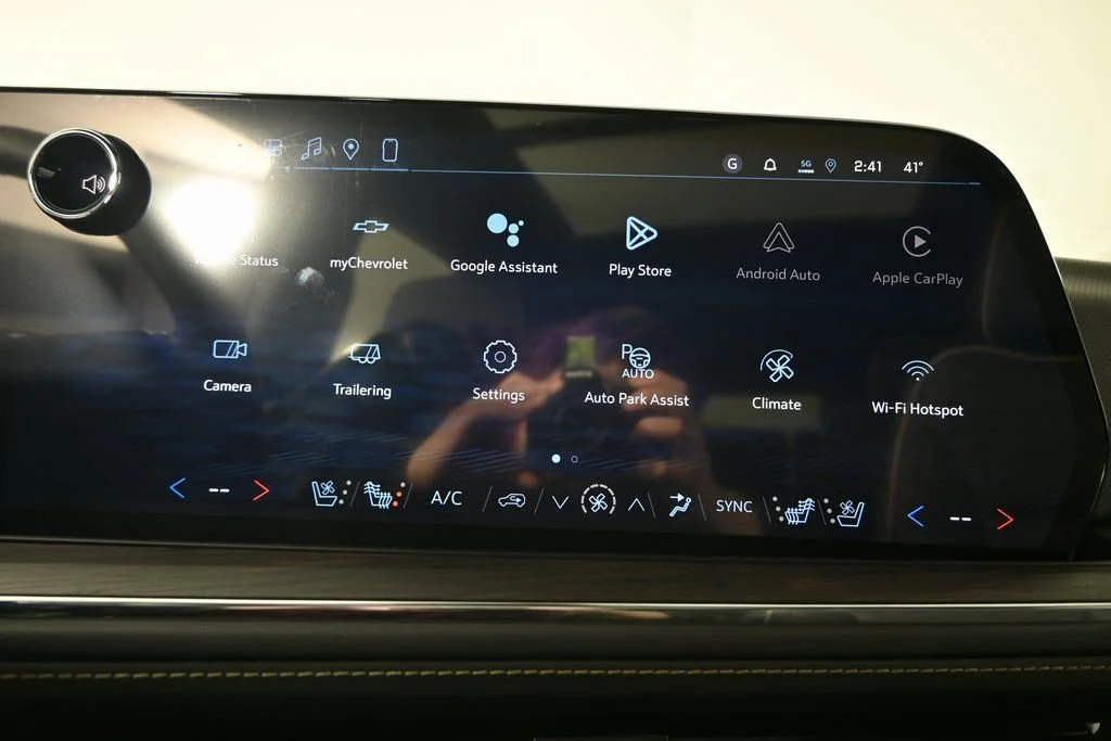 2026 Chevrolet Suburban Premier - Photo 27