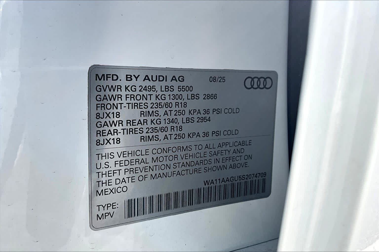 Used 2025 Arkona White Audi Premium image 37