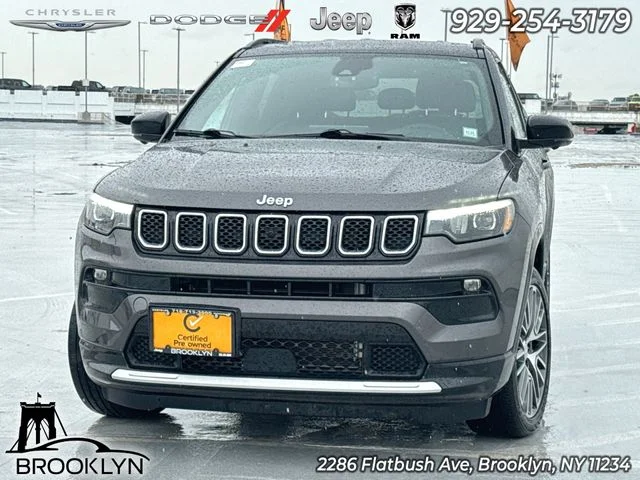 2023 Jeep Compass Limited 4X4's photo