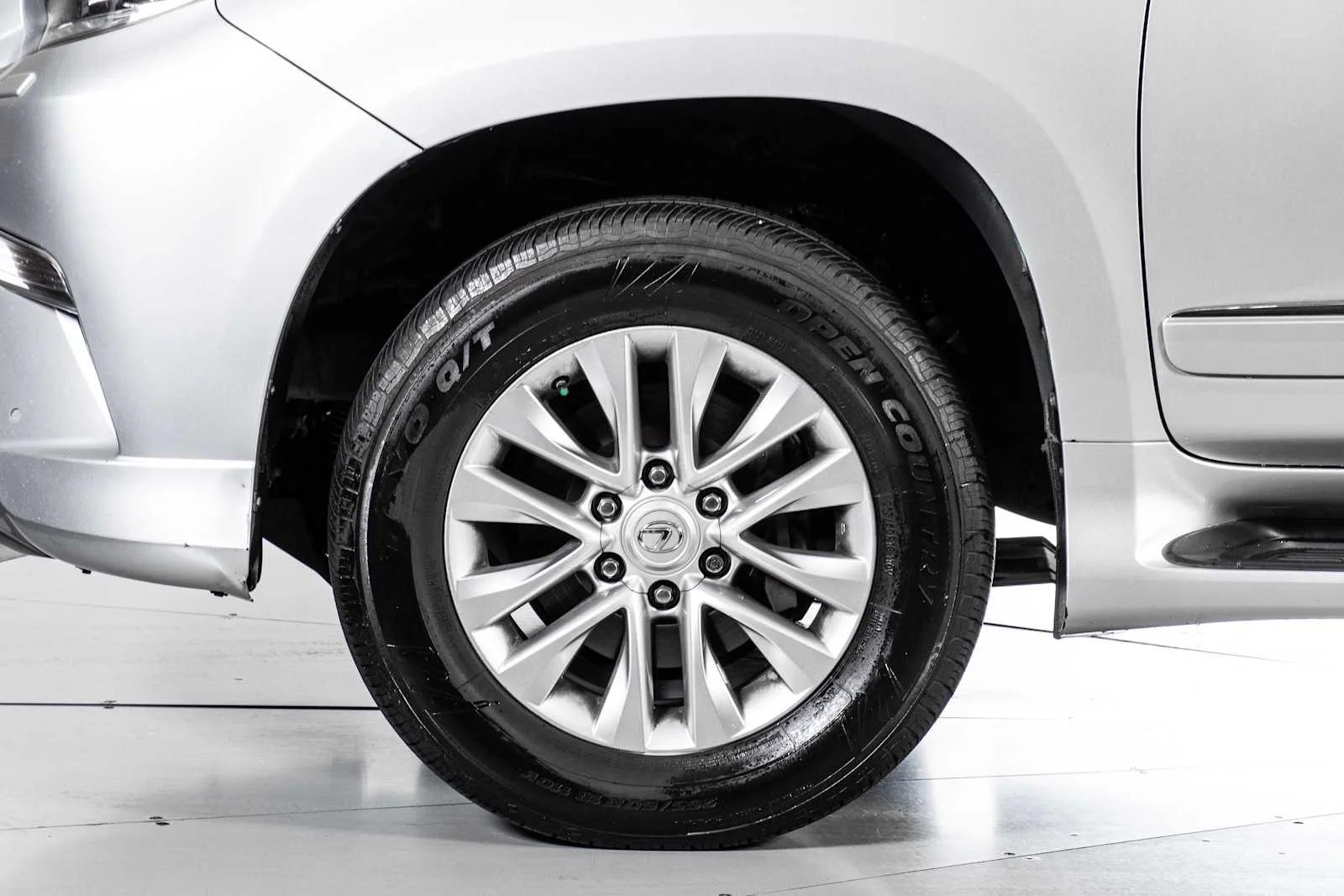 Used 2018 Silver Lining Metallic Lexus Premium image 12