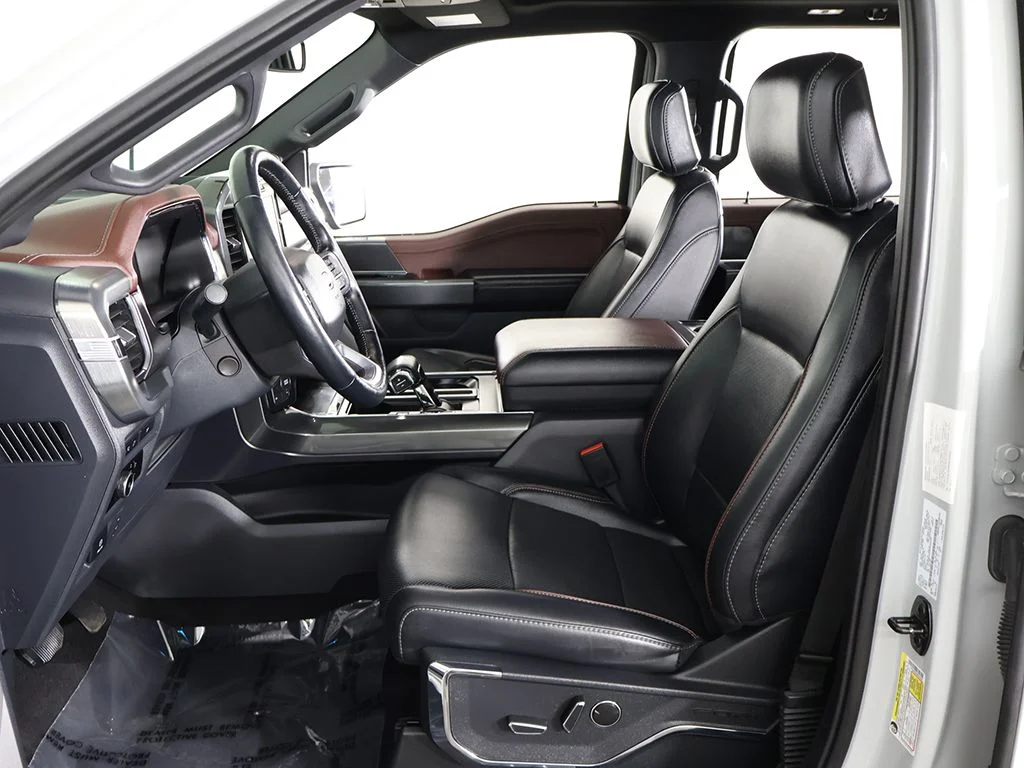Used 2023 Avalanche Gray Ford Lariat image 35
