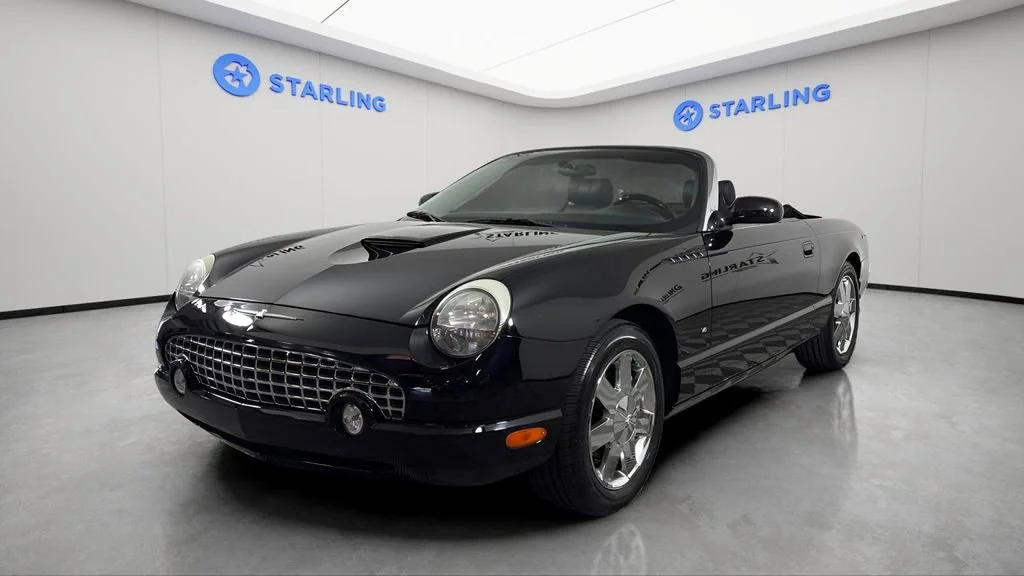Used 2003  Ford Deluxe image 20