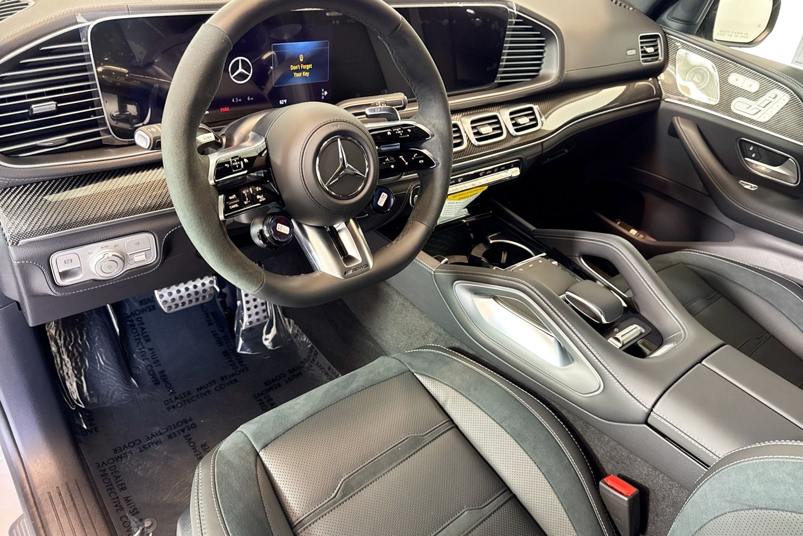New 2026 MANUFAKTUR Alpine Grey Mercedes-Benz AMG® GLE 53 image 9