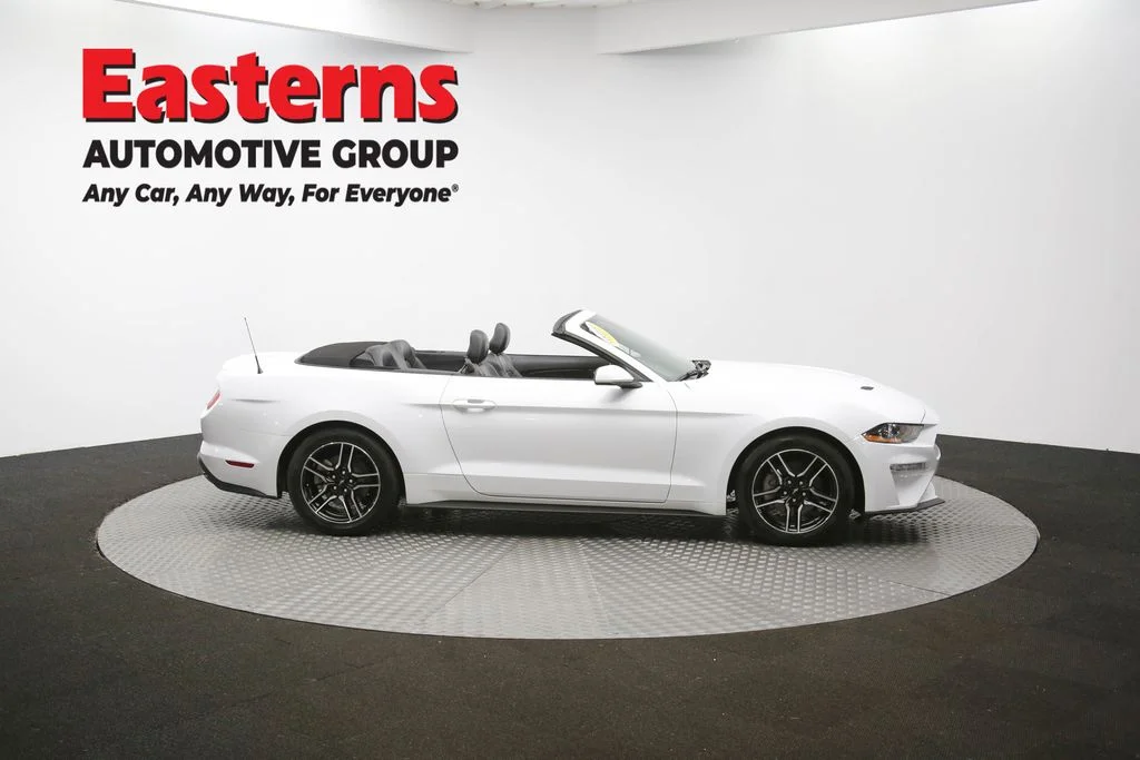 Used 2022 White Ford EcoBoost Premium image 43