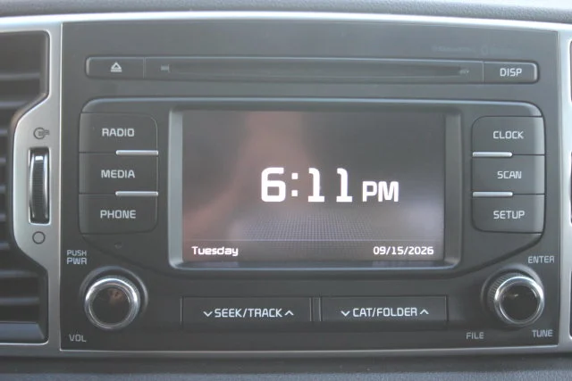 Used 2019 White Kia LX image 5