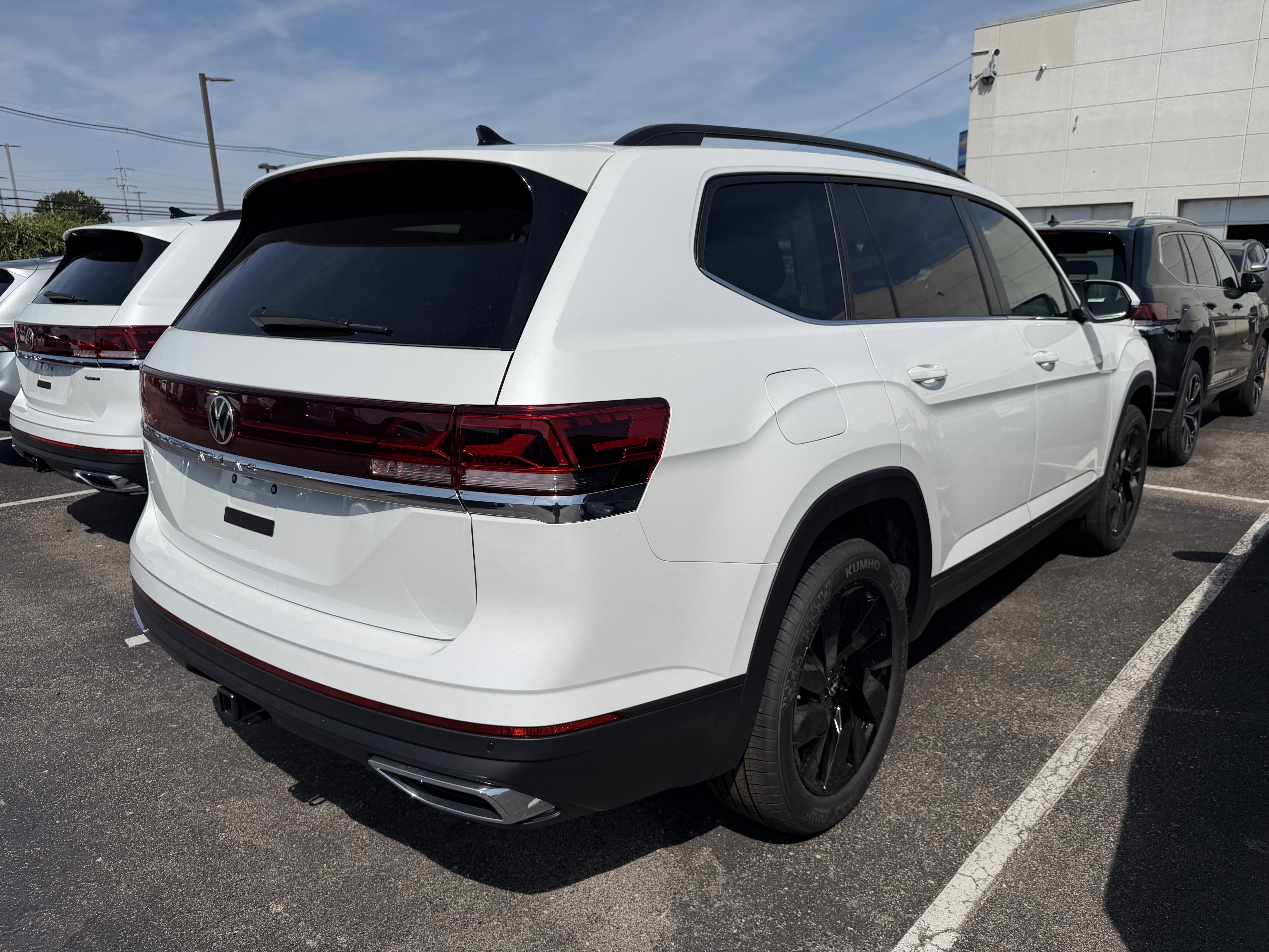 New 2026 Opal White Pearl Volkswagen 2.0T SE w/Technology image 7