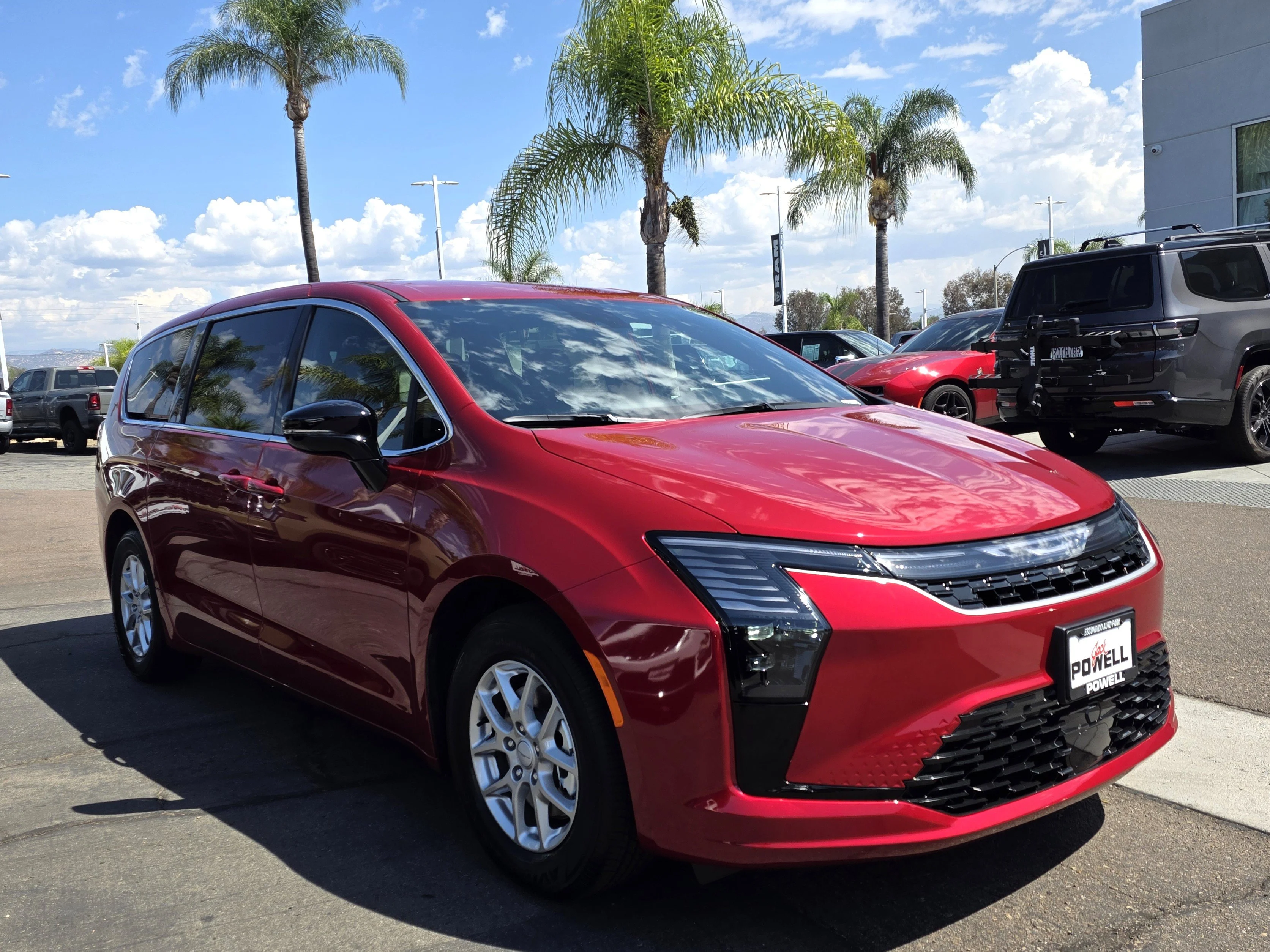 New 2027 Red Hot Pearlcoat Chrysler Select image 6