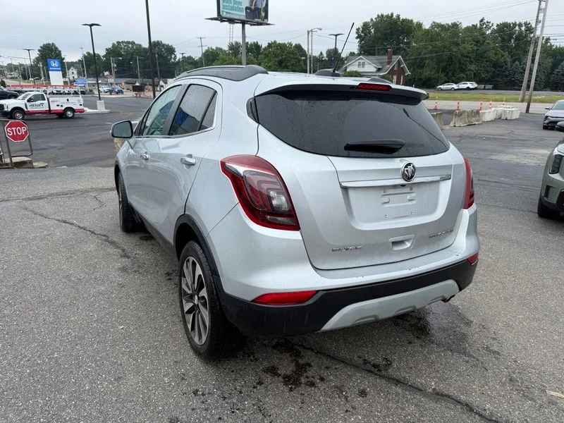 Used 2017 Silver Buick Preferred II image 6