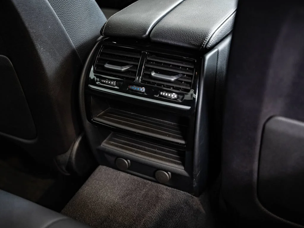Used 2019 Bluestone Metallic BMW 540i xDrive image 34