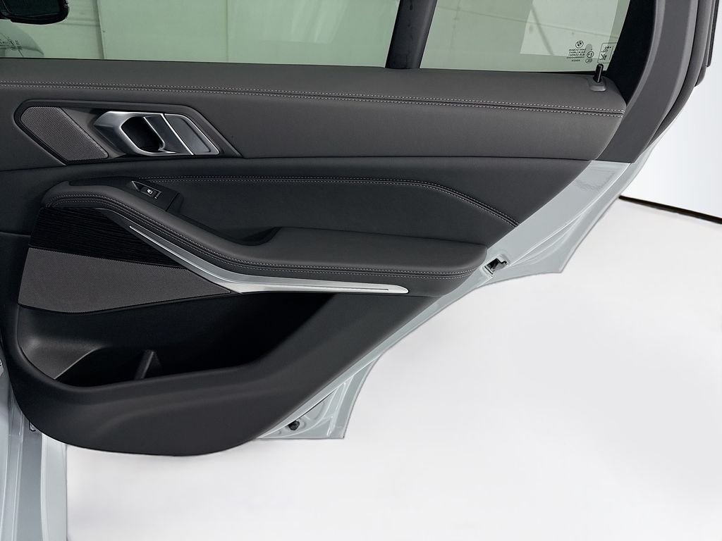 New 2026 Gray Metallic BMW xDrive40i image 26