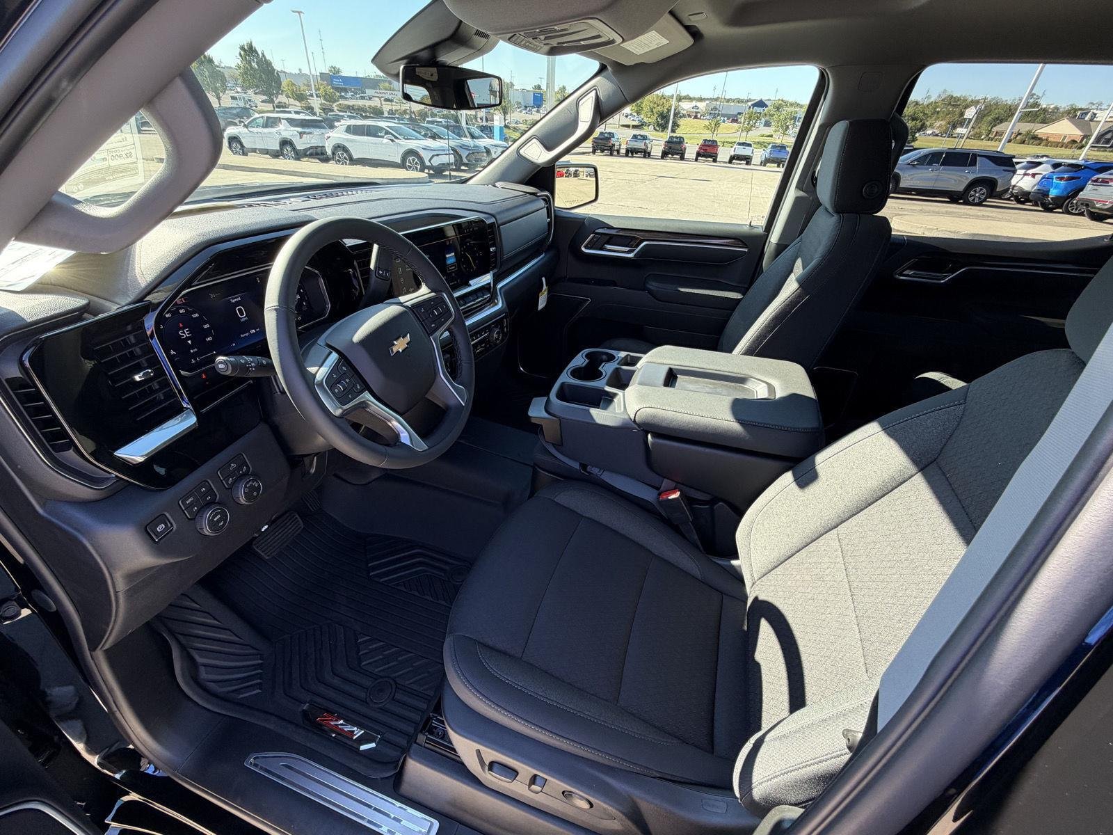 2026 Chevrolet Silverado 1500 LT - Photo 6