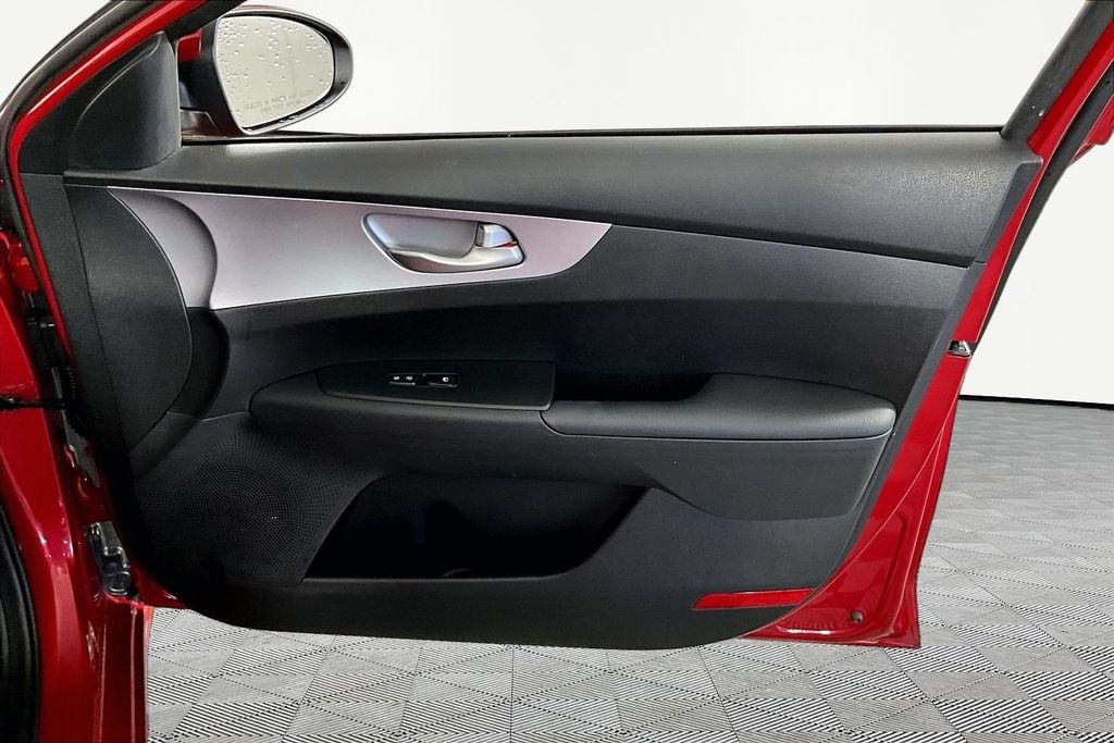 2024 Kia Forte LXS - Photo 26