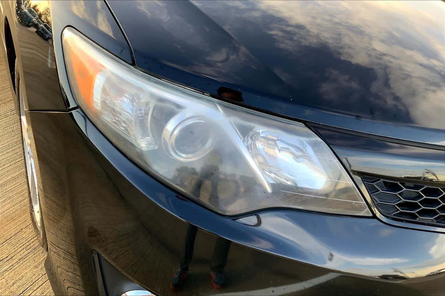 Used 2014 Attitude Black Metallic Toyota XLE image 27