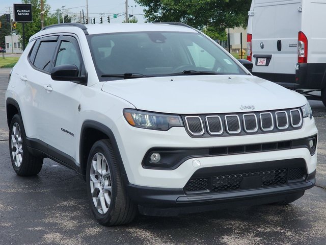 2022 Jeep Compass Latitude Lux
