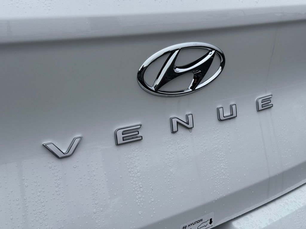 2026 Hyundai Venue SEL - Photo 12