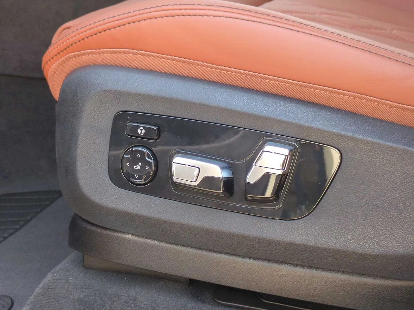2026 BMW X7 M60i - Photo 18