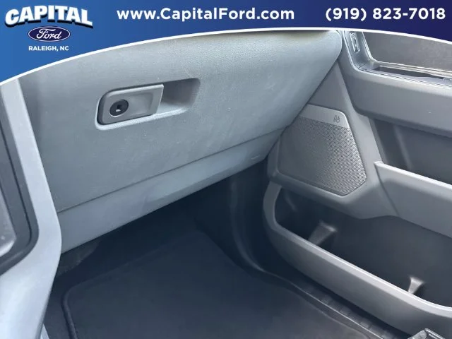 Used 2024 Red Ford XLT image 27