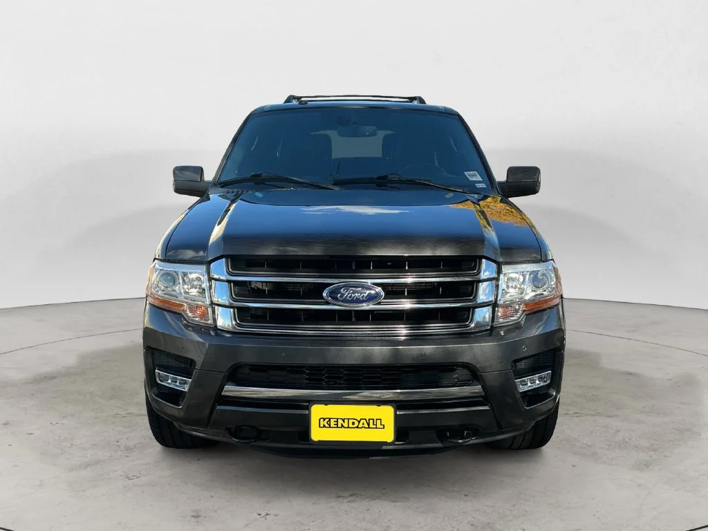 Used 2017 Gray Ford Limited image 3