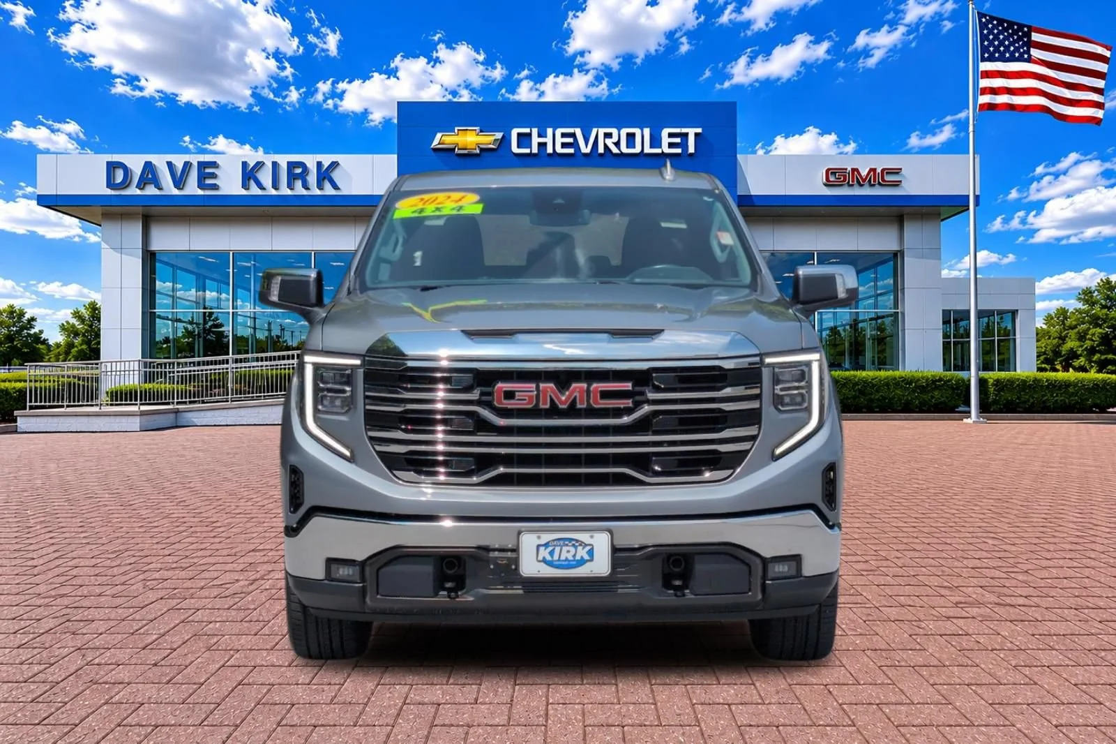 Used 2024 Sterling Metallic GMC SLT image 8