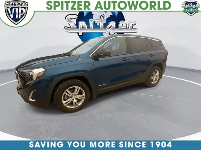 Used 2020 Blue GMC SLE image 4